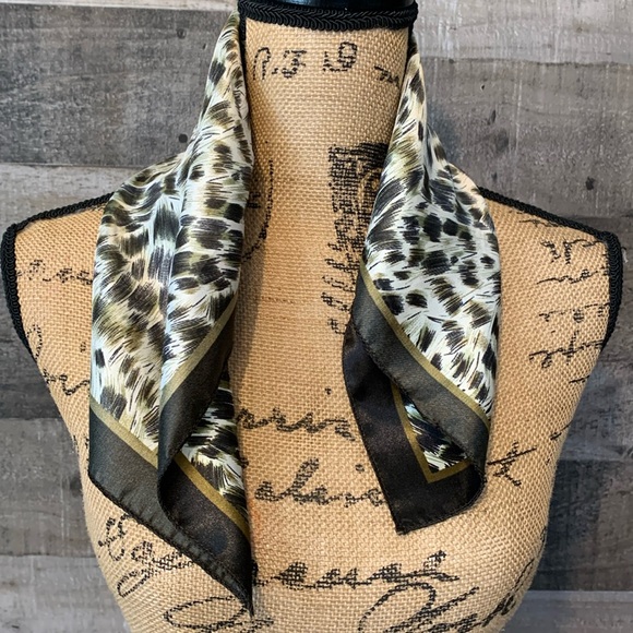 Elegant Neck or Purse Scarf - Picture 6 of 15